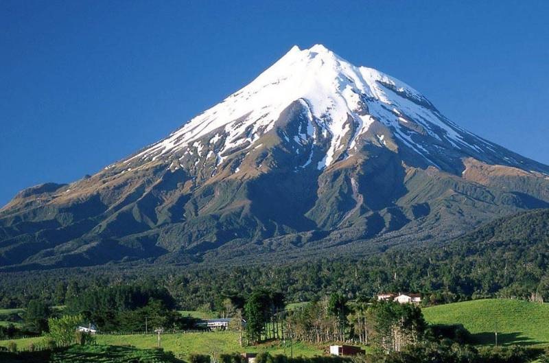 इरानका रहस्यमय पहाडहरु, जसकाे शक्तिको बलमा अमेरिका र इजरायललाई आच्छु आच्छु पार्दैछ